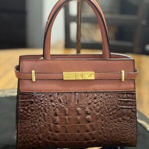 COPY - New Elegant Coniac/ Golden color Croc pattern Handbag
